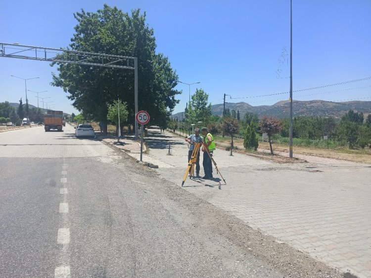 Gölbaşında şehir geçişi asfalt yol yapımına başlandı