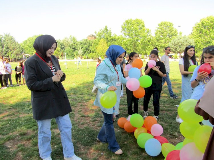 Genç Gölbaşı Derneği Çocuk Şenliği Düzenledi