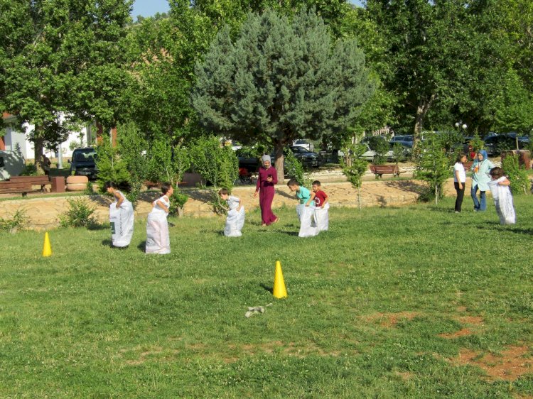 Genç Gölbaşı Derneği Çocuk Şenliği Düzenledi