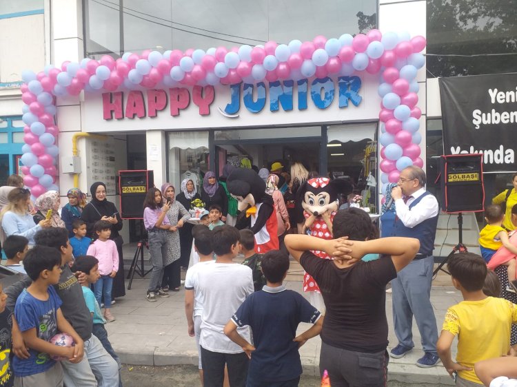 Happy Junior çocuk giyim açıldı