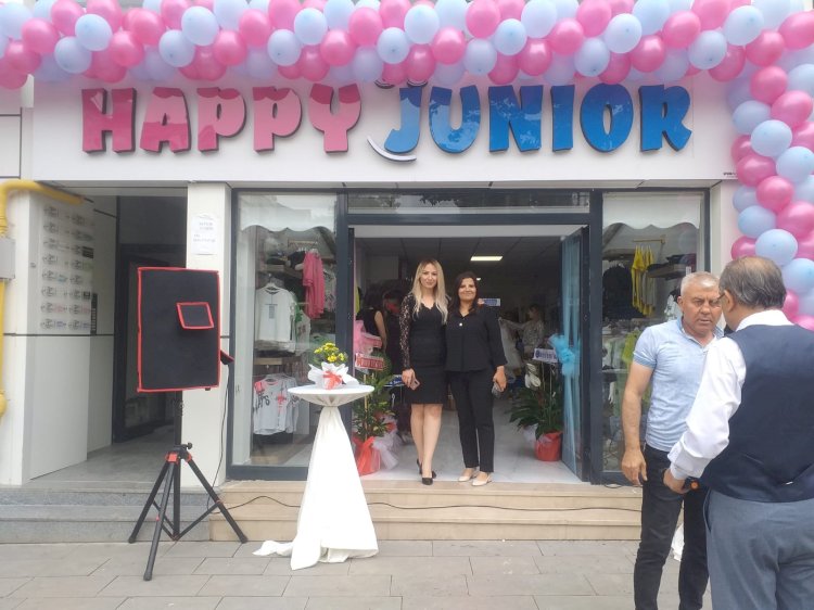 Happy Junior çocuk giyim açıldı