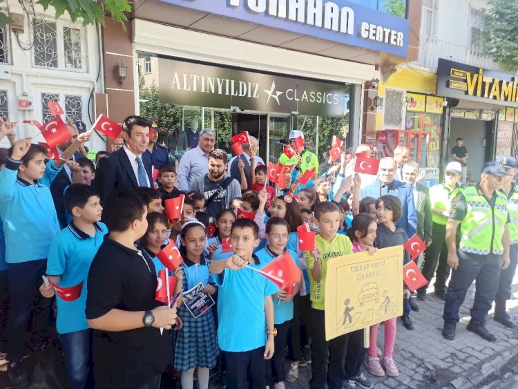 Gölbaşında trafikte yaya önceliği farkındalığı düzenlendi