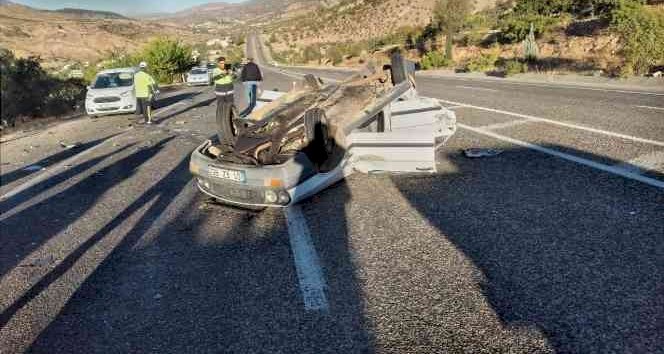 Otomobilin arkadan çarptığı araç takla attı: 2 yaralı