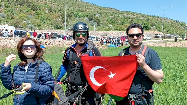 Yamaç paraşütü etkinliği büyük ilgi gördü