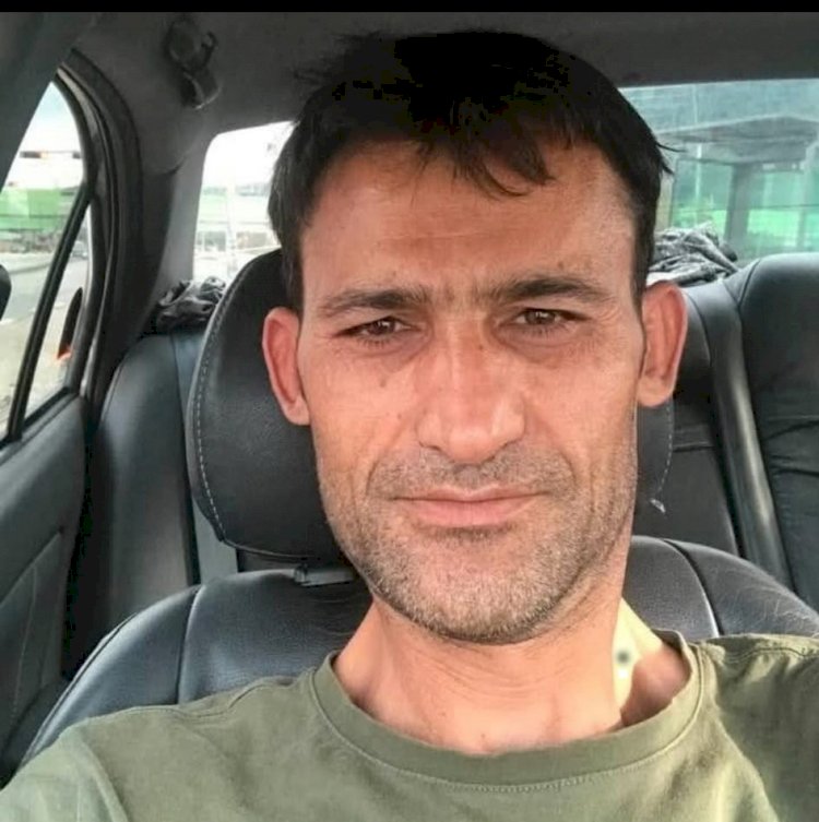 Devrilen iş makinesinin altında kalan operatör hayatını kaybetti