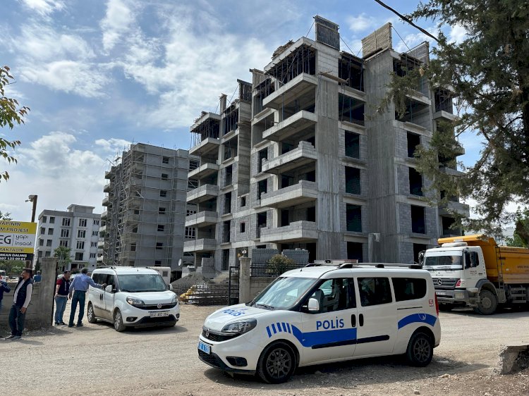 Yüksekten düşen işçi ağır yaralandı