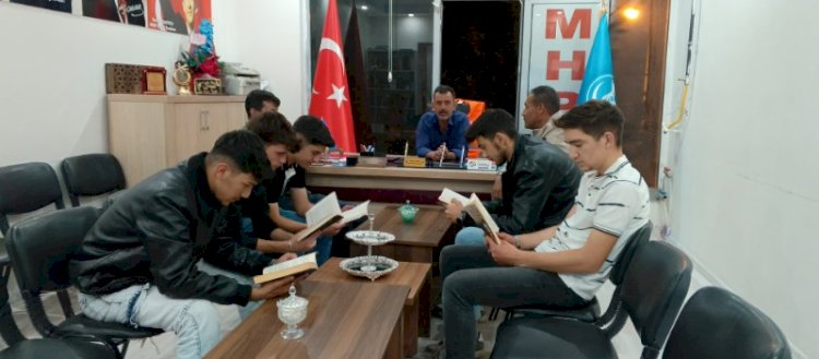 Ülkü Ocakları'ndan Gençlere Tarih Semineri